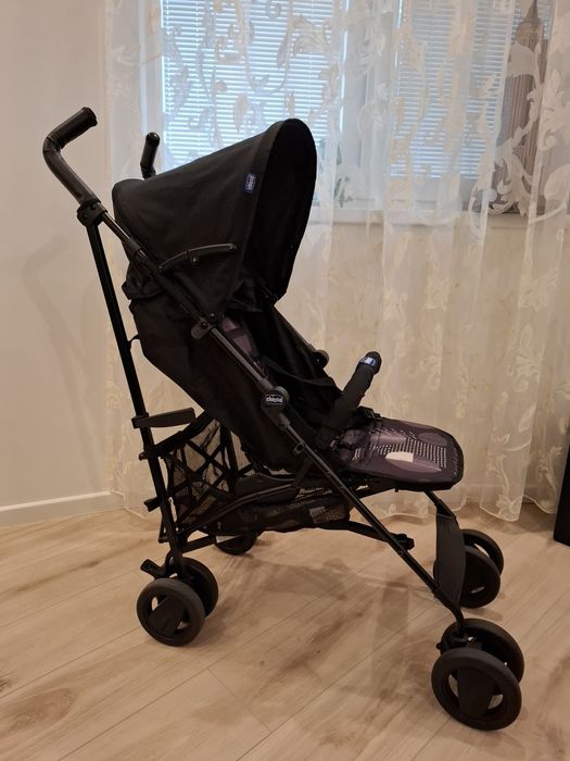 Компактна детска количка марка Chicco, модел London