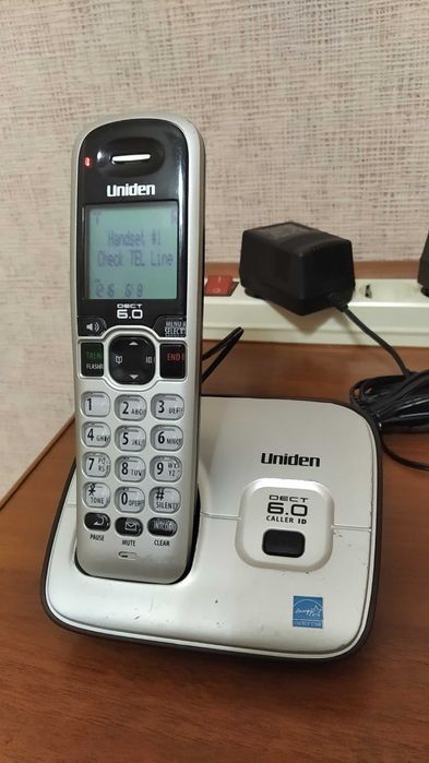 Продам радиотелефон UNIDEN.