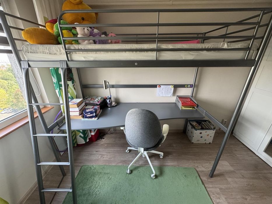 Надстройка за легло с включен матрак и бюро