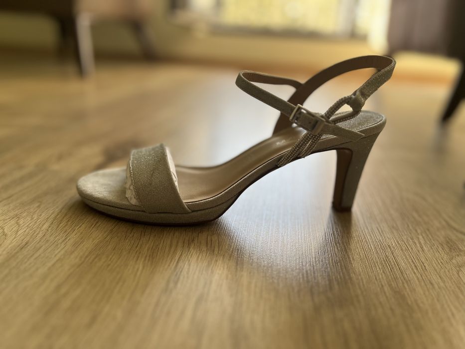 Sandale cu toc femei