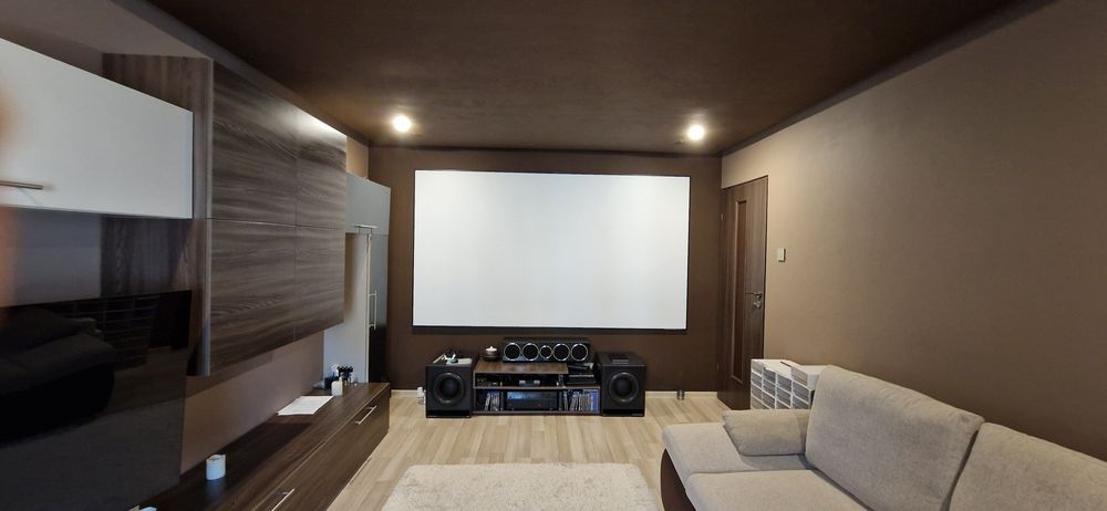 Ecran videoproiector 120 inch Elite Screens