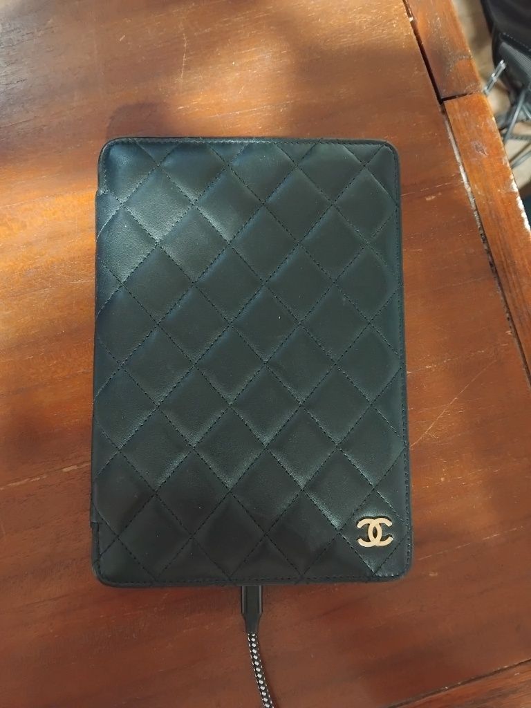 Ipad mini 3rd gen a1600 +  кожен калъф Chanel