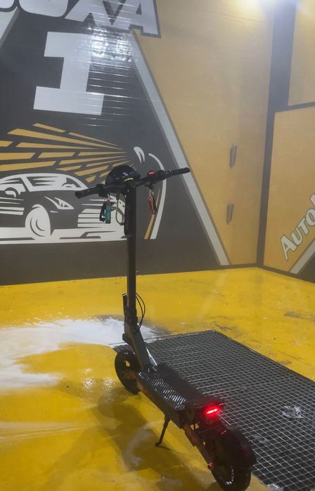 Trotineta electrică Kukirin g 2