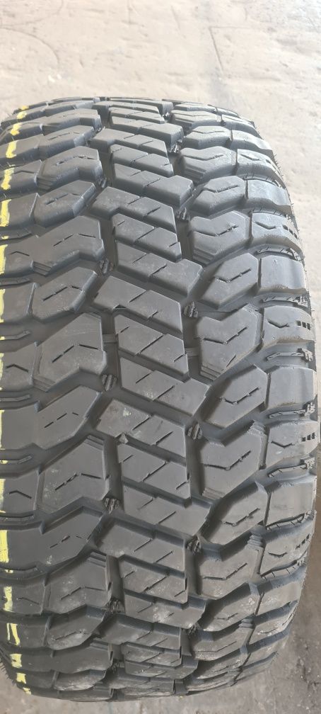 2 anvelope M+S Radar Renegade R/T 33/12,50/20
