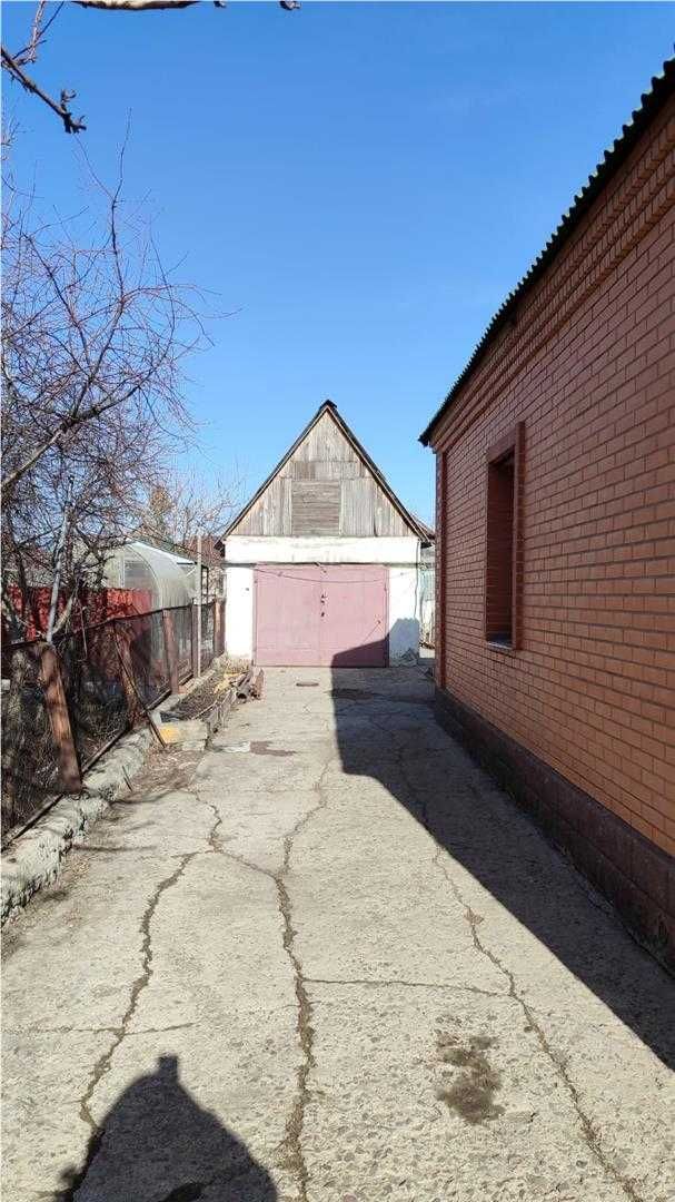*Продам 3 комн  дом ул . Федченко. Помощь в ипотеке. Торг