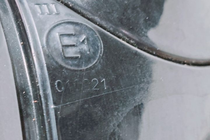 Oglinda stanga  E1010821 Mercedes-Benz S-Class W221