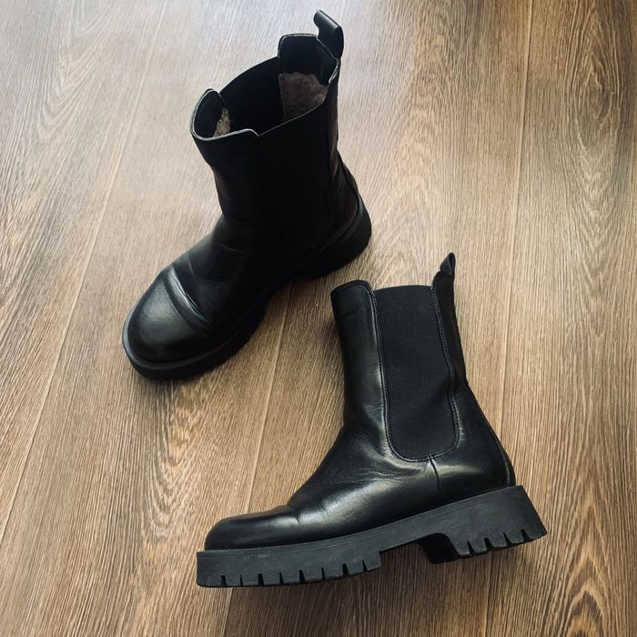 Продам зимнии ботинки