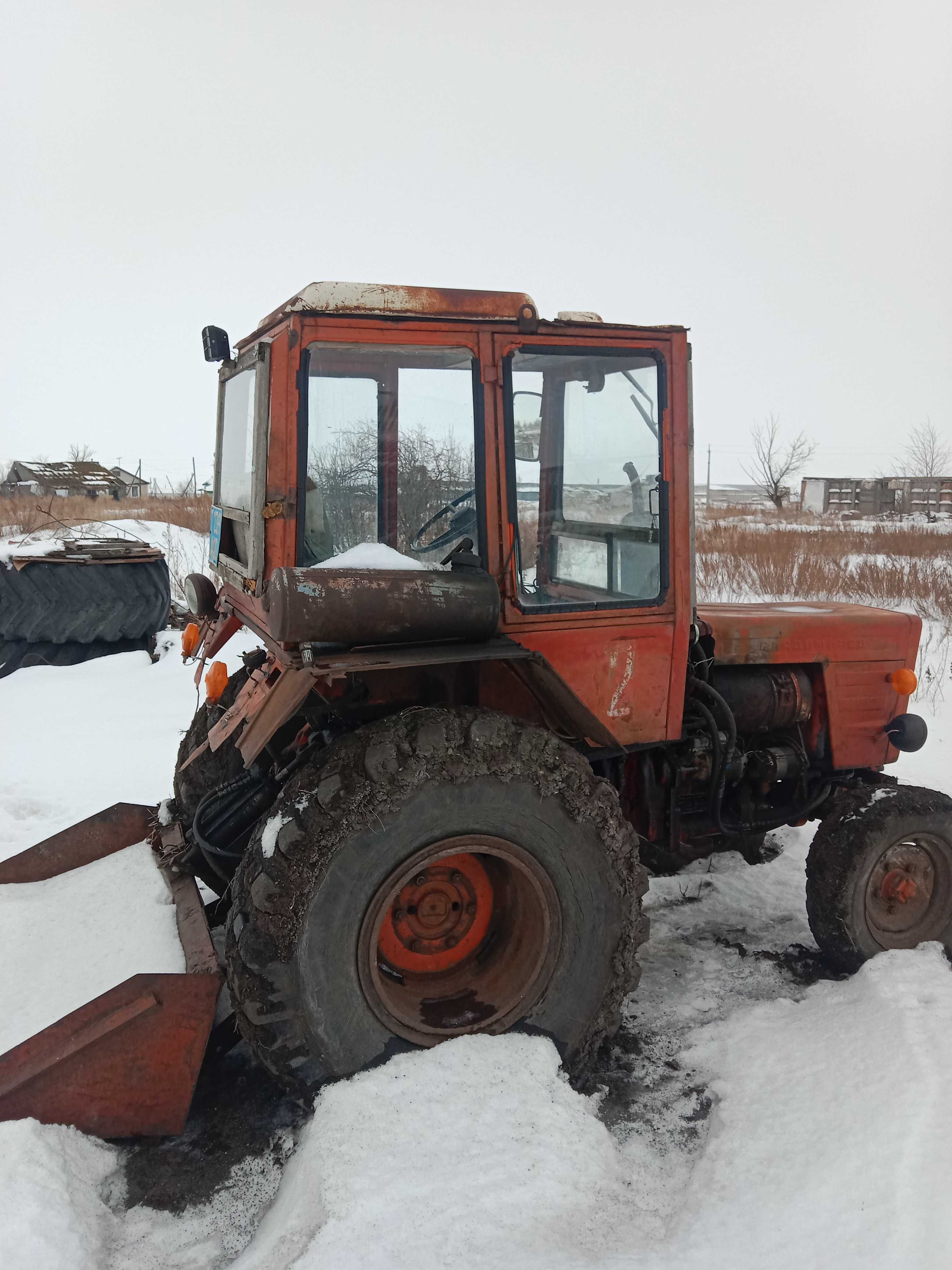 Трактор Т-25 со всем оборудованием