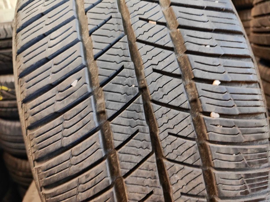 2бр.зимни гуми 225/40/18 Barum