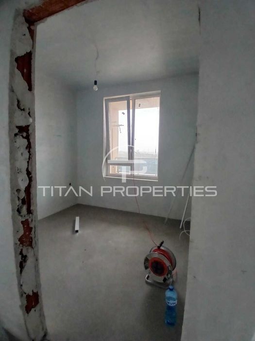 Тристаен апартамент Христо Смирненски