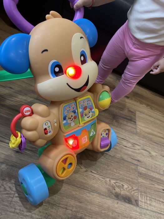 Antemergator cu activitati Fisher Price