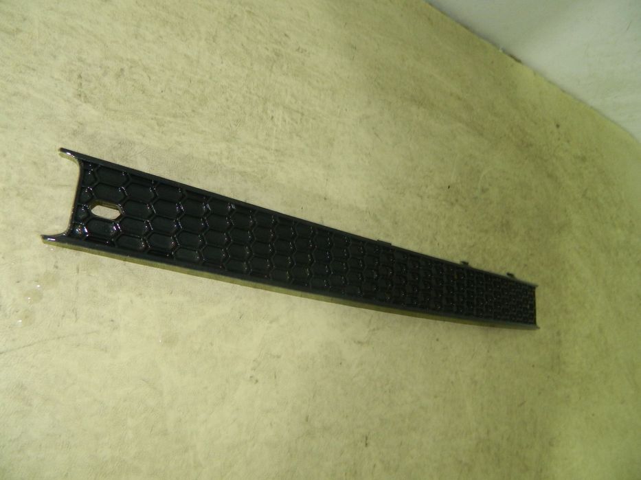 Grila centrala bara fata, VW New Beetle, 06-11, 1C0825322A