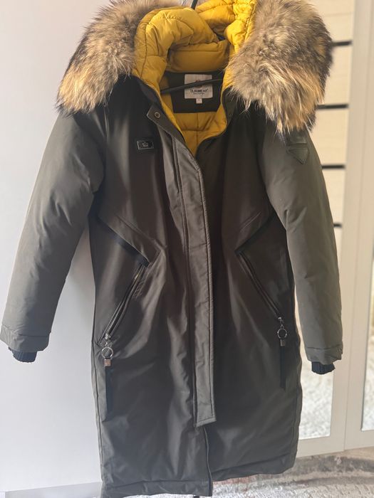 Продам парку зимнюю