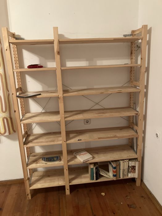Дървен стелаж, отлично състояние