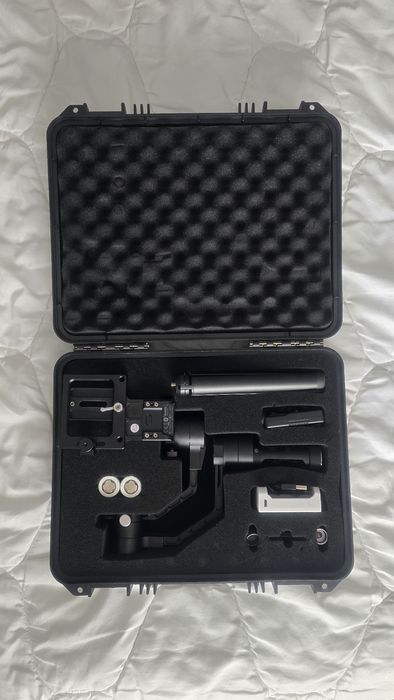 Stabilizator zhiyun crane