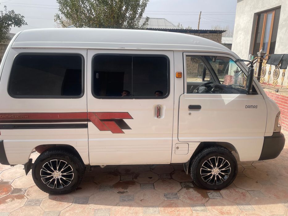 Damas 2009 sotiladi 4000