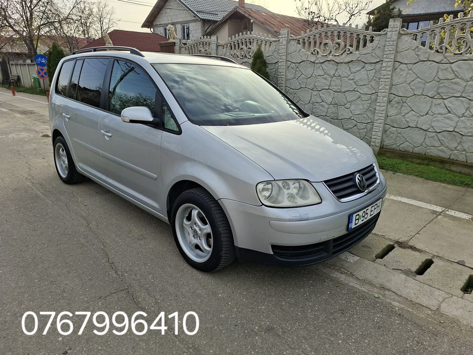 Vând vw touran 2.0 tdi