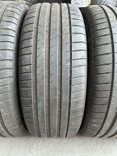 235/60/18 MICHELIN 4бр