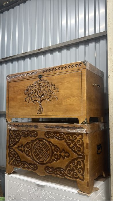 Сандык Сасына агашынан жасалган