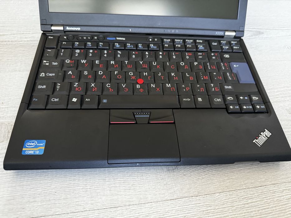 Лаптоп Lenovo x220i като нов
