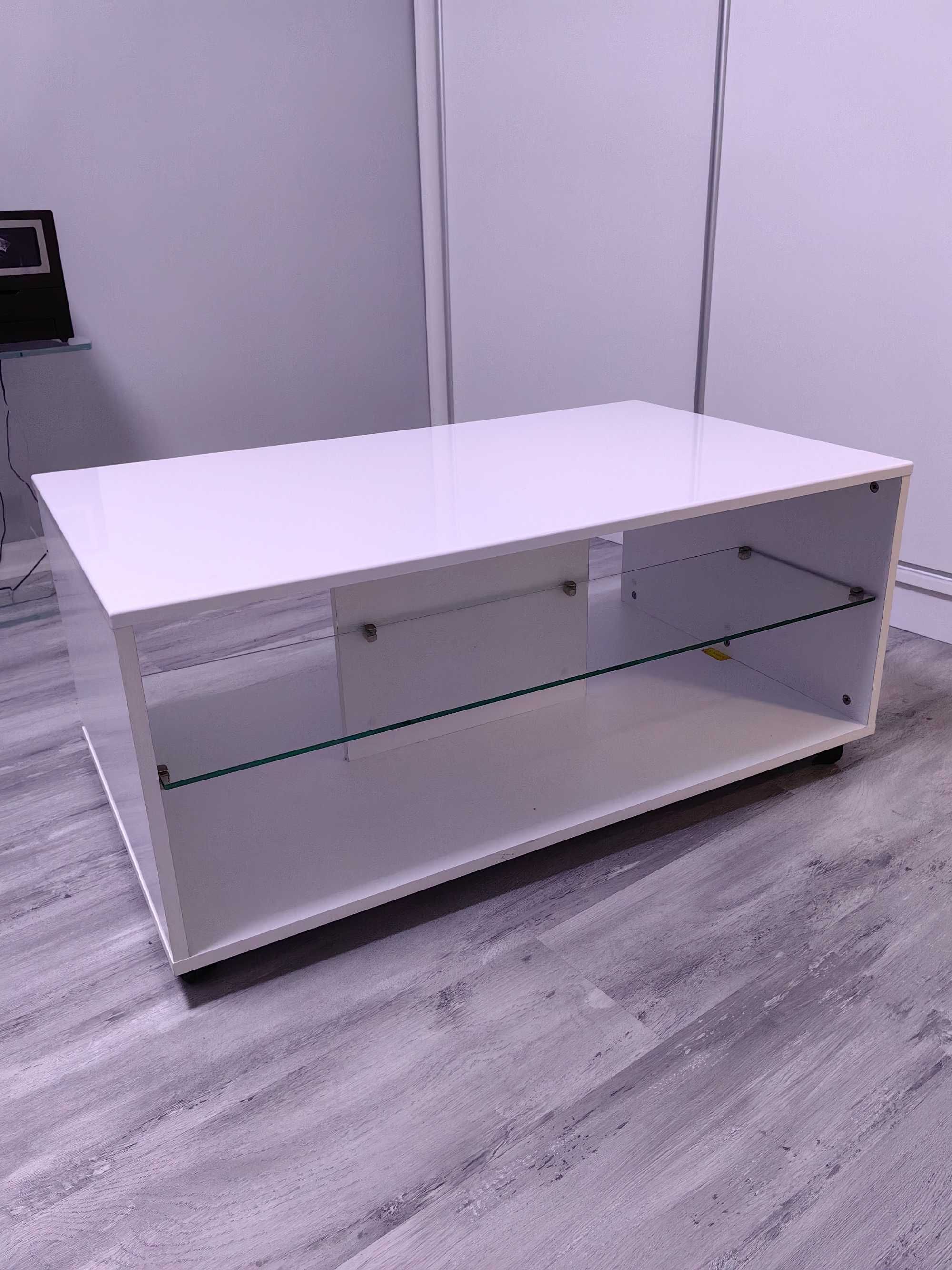 Холна маса изработена от MDF