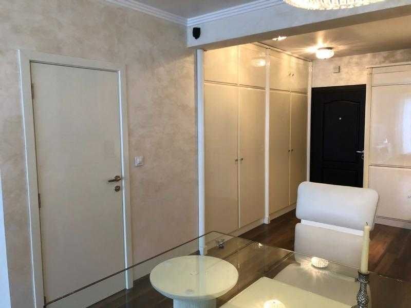 Продава се Двустаен апартамент в София, Надежда 1 - 82 кв.м за 1513 €/кв.м - Снимка #4