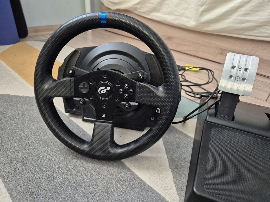 Thrustmaster t300 GT edition в гаранция