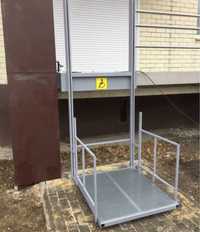 Вертикальный подъемник для инвалидных кресел