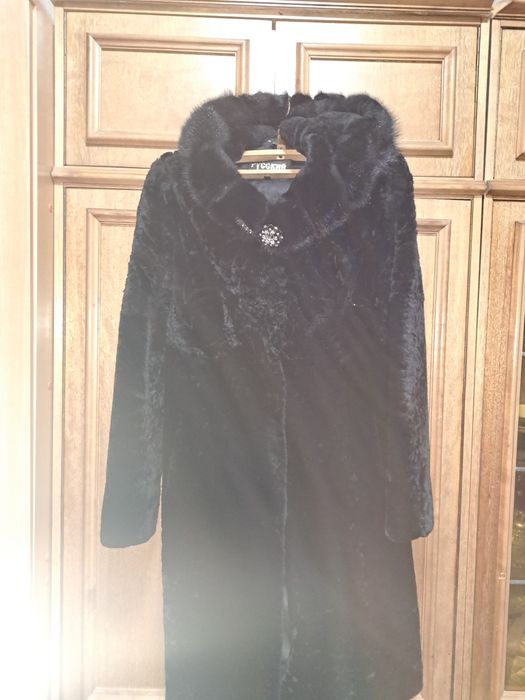 Шуба натуральная мутон+ норка