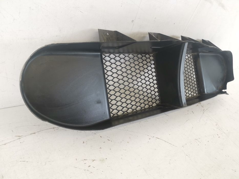 Решетка за въздухозаземяване / Maserati Grecale Оригинална, в добро съ