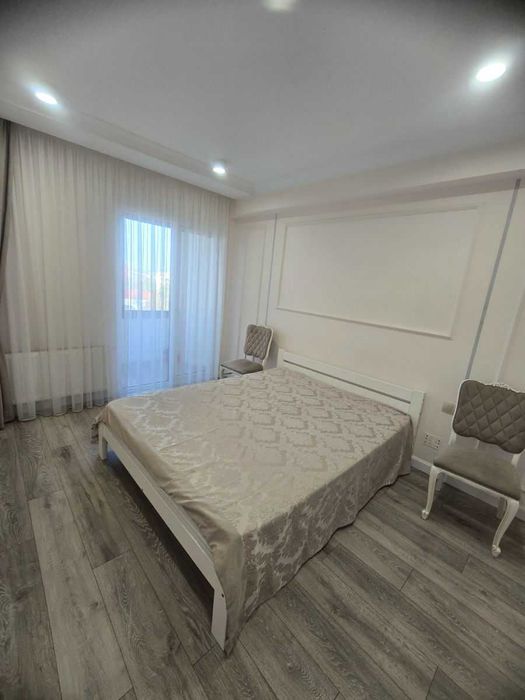 Дава се под наем Двустаен апартамент в София, Обеля - 81 кв.м за 400 € - Снимка #1