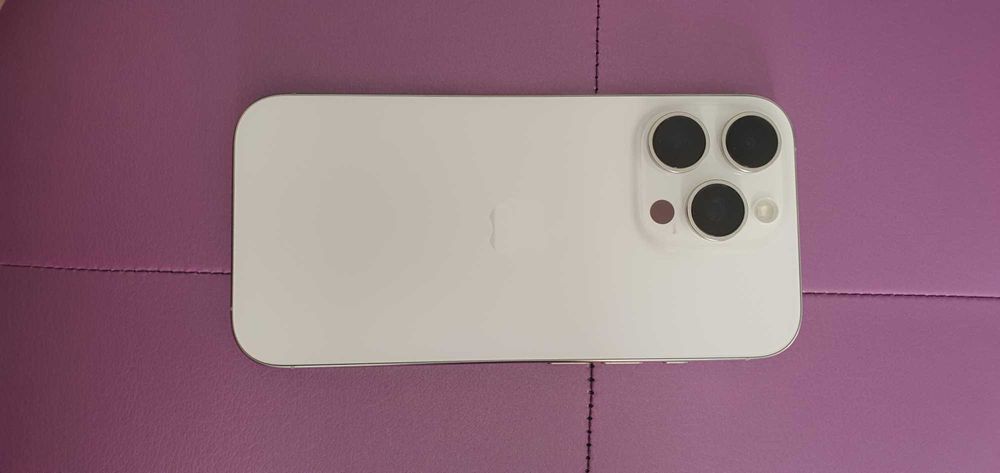 IPhone 16 pro с гарантией