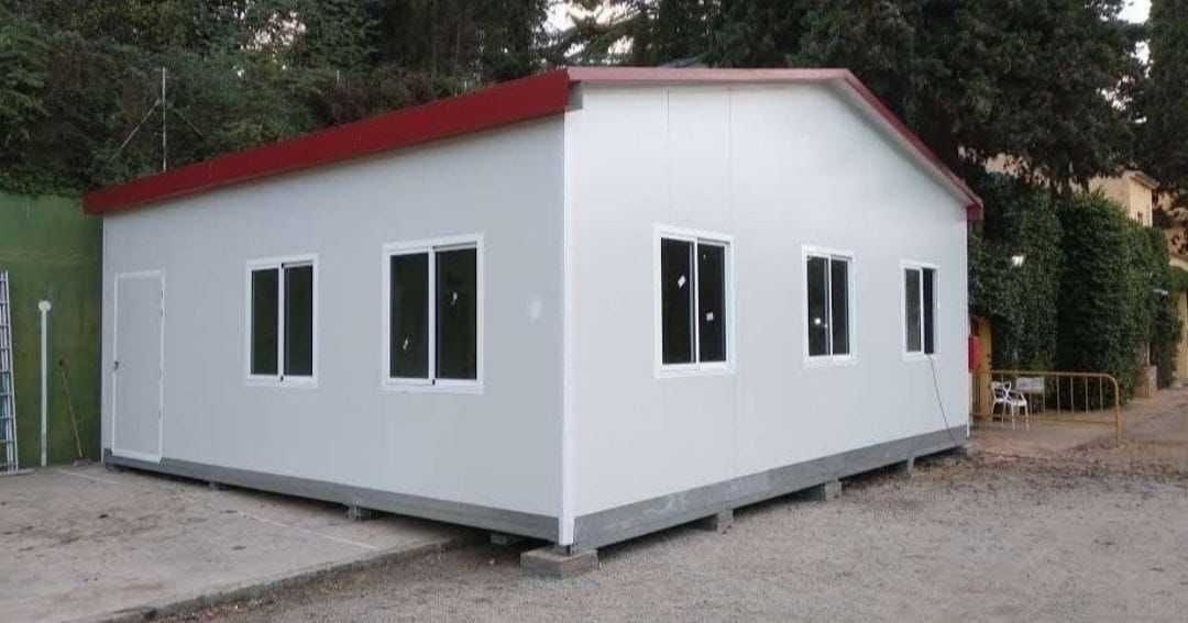 Case pe structura metalica