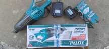 Aspirator compact Total, in stare perfecta, acumulator și incarcator