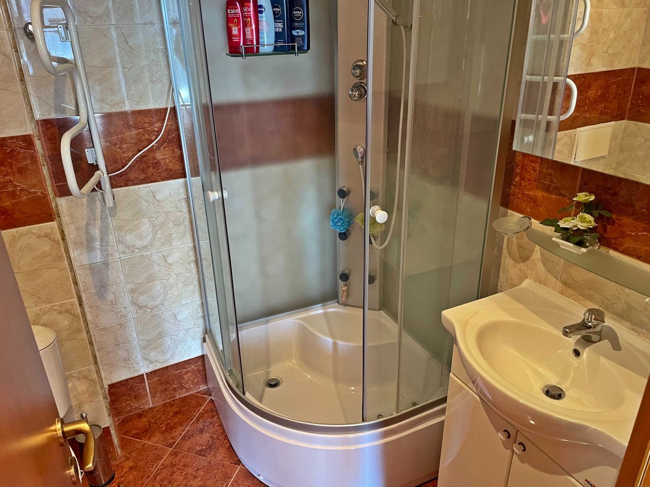 Продава се Двустаен апартамент в к.к. Слънчев бряг - 65 кв.м за 954 €/кв.м - Снимка #10