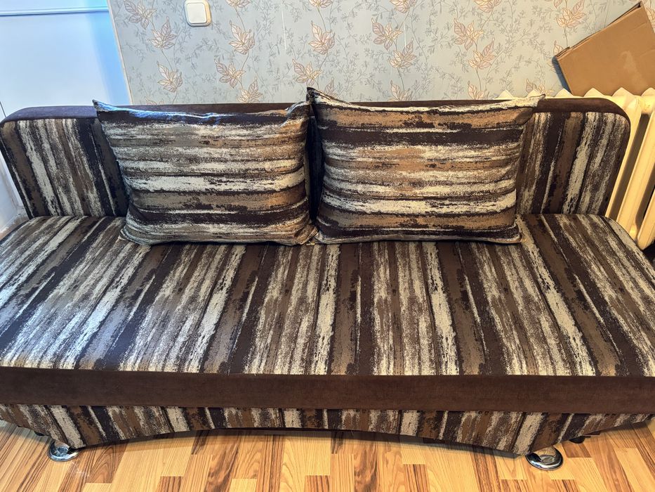 СРОЧНО продам диван