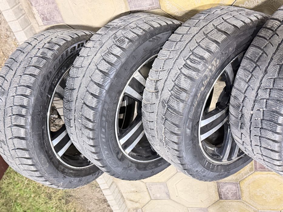 Продам диски с зимней резиной