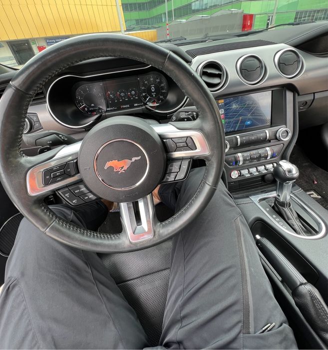 Ford Mustang GT на части