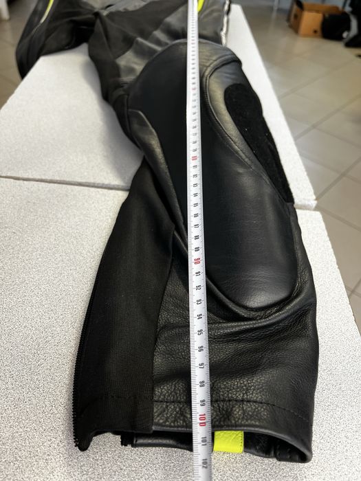 Pantaloni moto piele Dainese talie 44