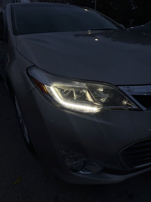 Фара toyota avalon limited 2014