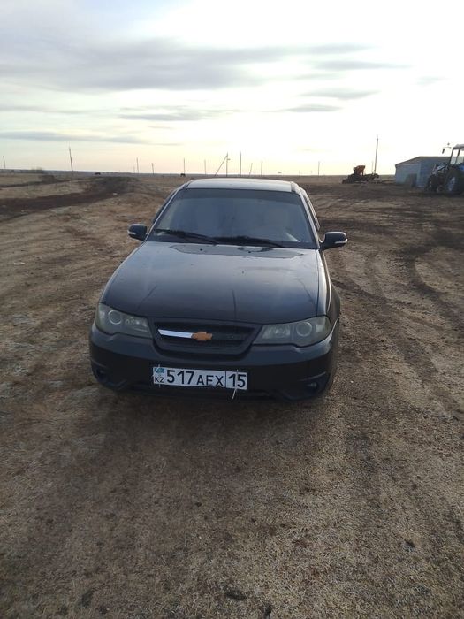 Продам Нехси хорошо машина есть документы   зимние шины есть