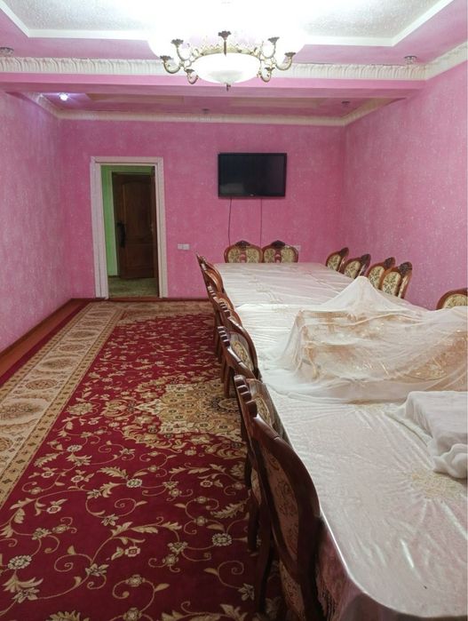 Навоий шаҳар Жаҳон маркет домидан квартира сотилади