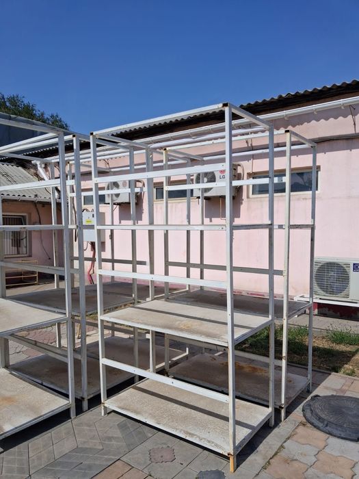 Продам стилажы последние