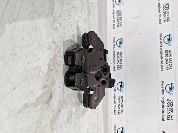 Broasca incuietoare haion Opel Astra J