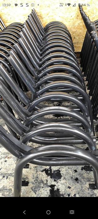 De vânzare Schelet metalic pt banca. Din țeava fin 4,5 cu 2 jumate.