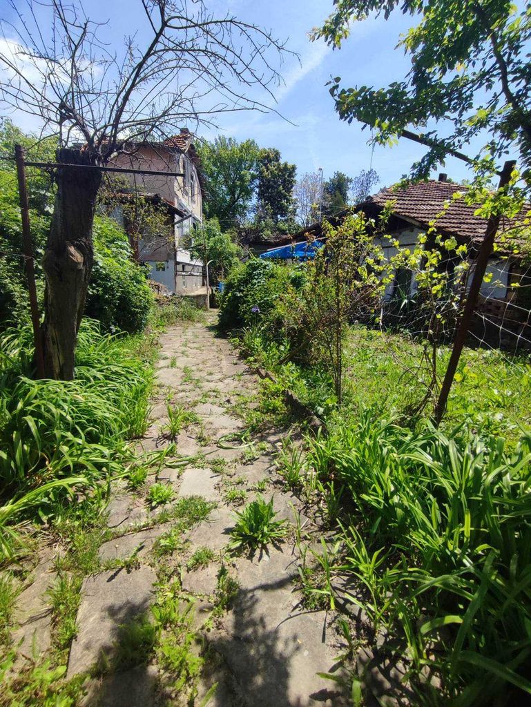 Продава се Къща в Дебелец - 184 кв.м за 240 €/кв.м - Снимка #5