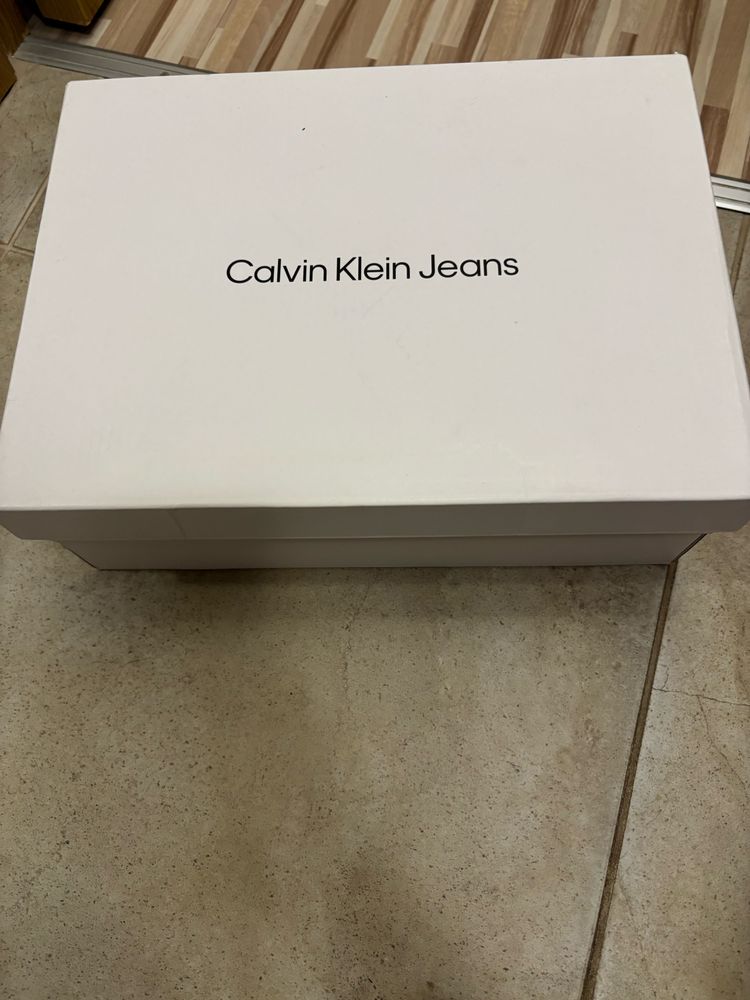Сникърси/кецове Calvin Klein номер 39