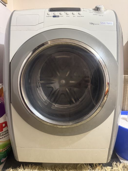 Masina de spalat rufe cu uscator