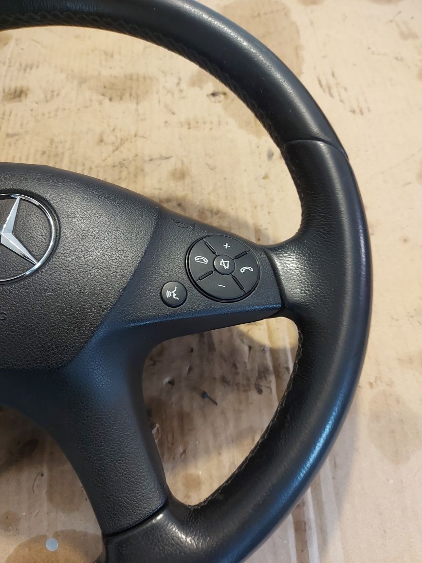 Волан Мерцедес Ц клас 204 / Mercedes C class w204