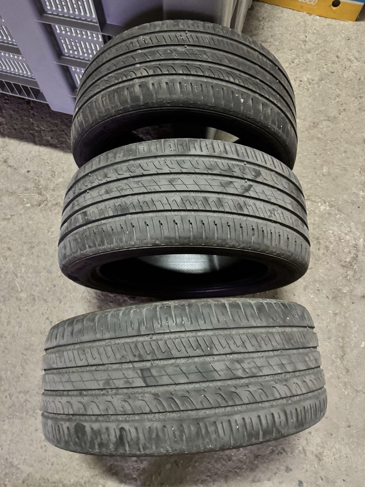 Гуми 255/40 R19 W221